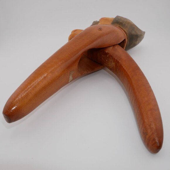 Vintage Hand-Carved Wooden Nutcracker Black Forest Folk Art Hand Crafted - Picture 9 of 10